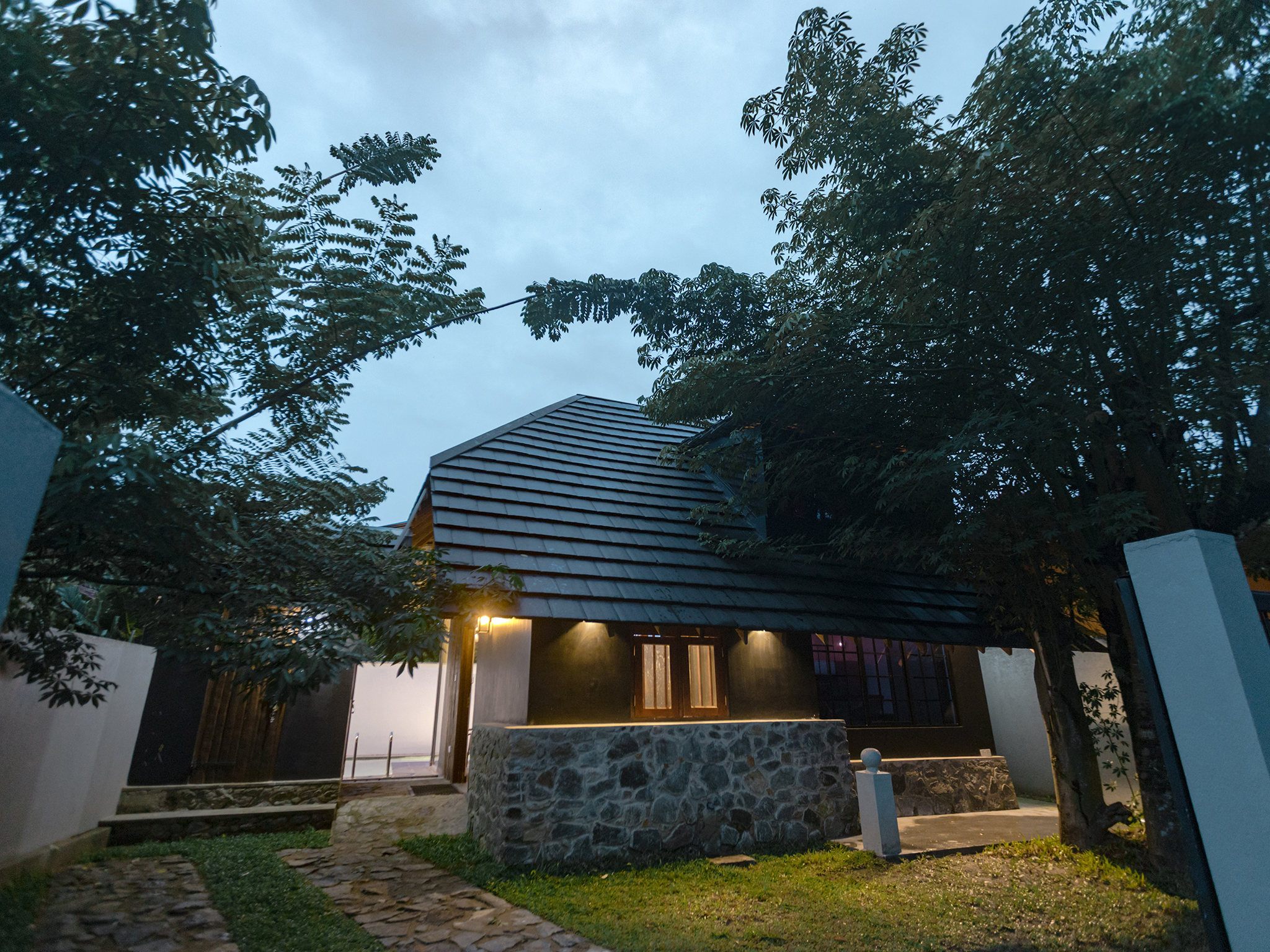 Urban Luxury in Colombo – H2O Residences